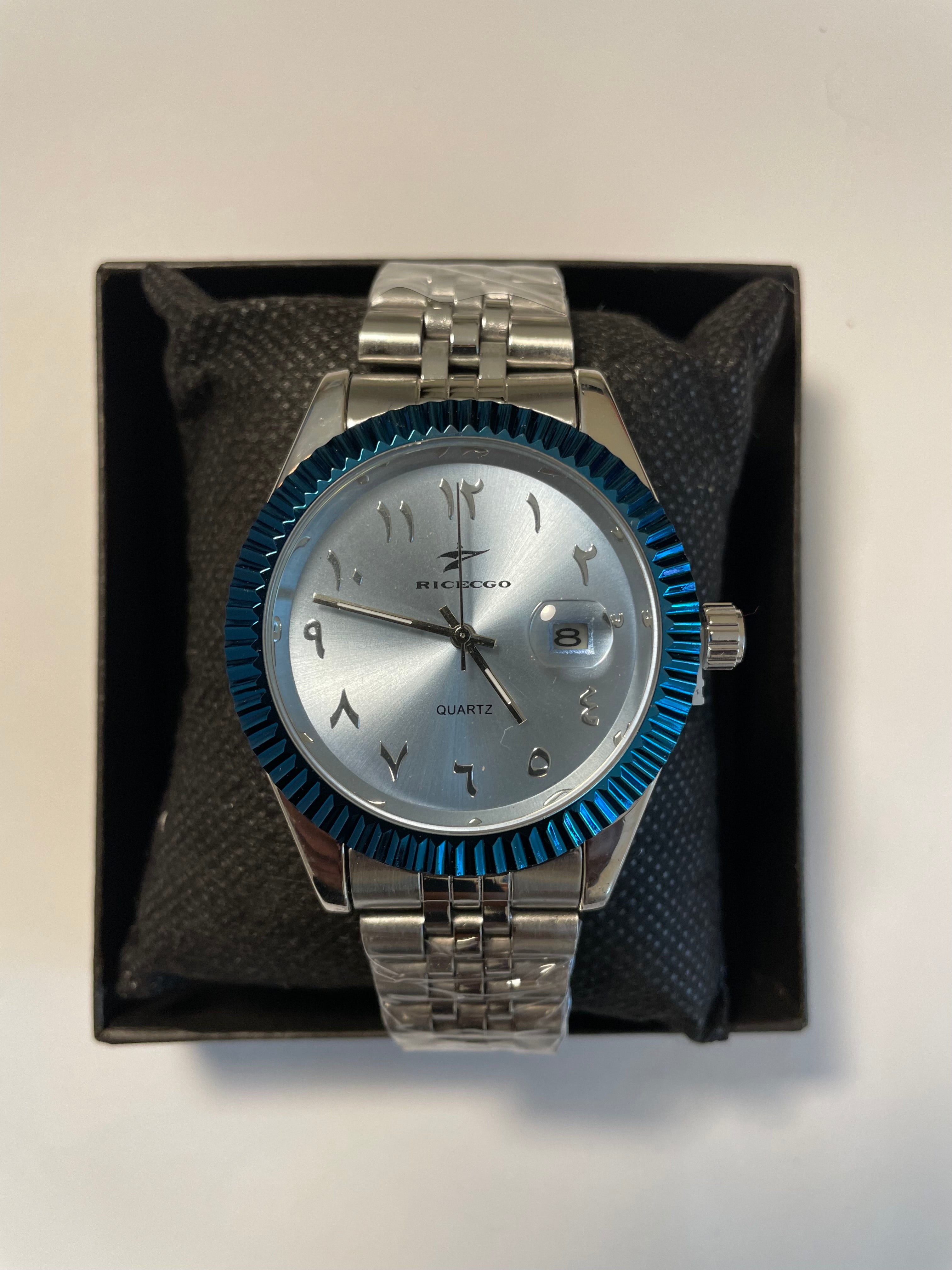 Riccengo blue and silver watch